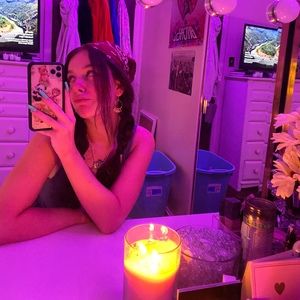 Meet your Posher, Ally